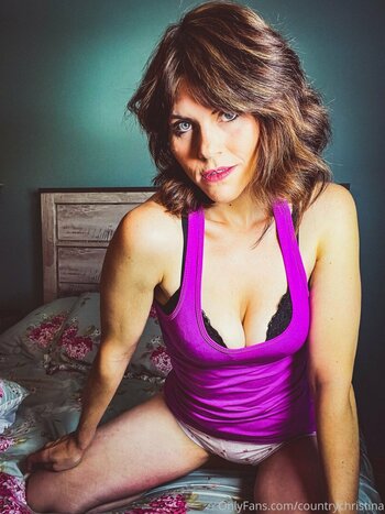country-christina_0046_350px.jpg